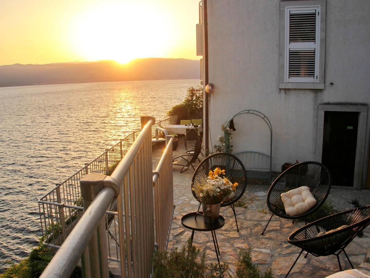 Vila Verbana Apartments Vrbnik Zewnętrze zdjęcie